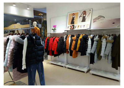 2018年散貨服裝店進(jìn)貨有什么技巧?